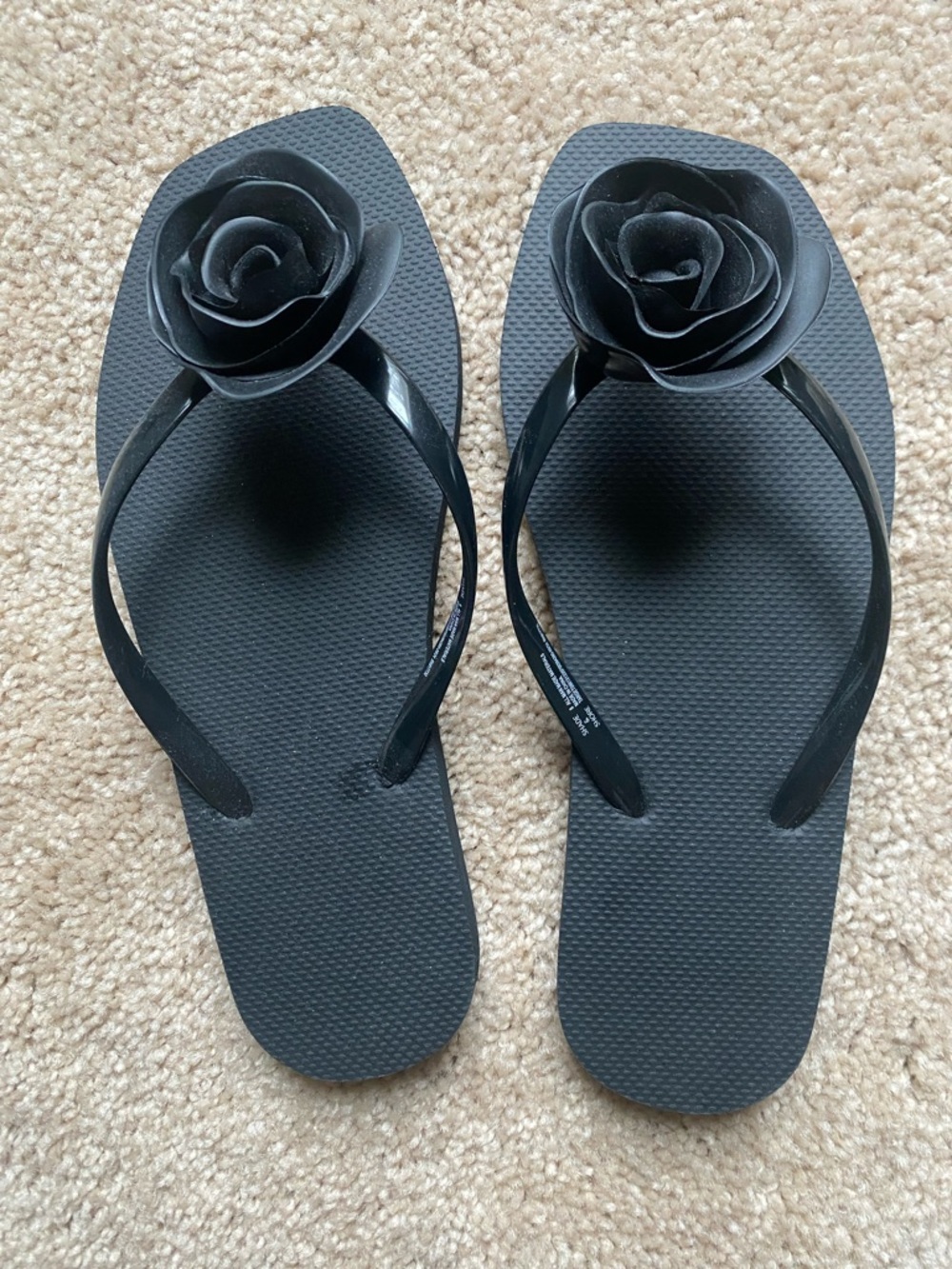 Shade & Shore Black Floral Jelly Flip Flops - Women's Decorative Rose Sandals